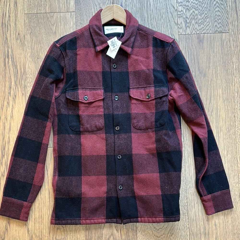 Abercrombie Red and Black Lightweight Plaid Shirt Jacket Size Small New With Tag